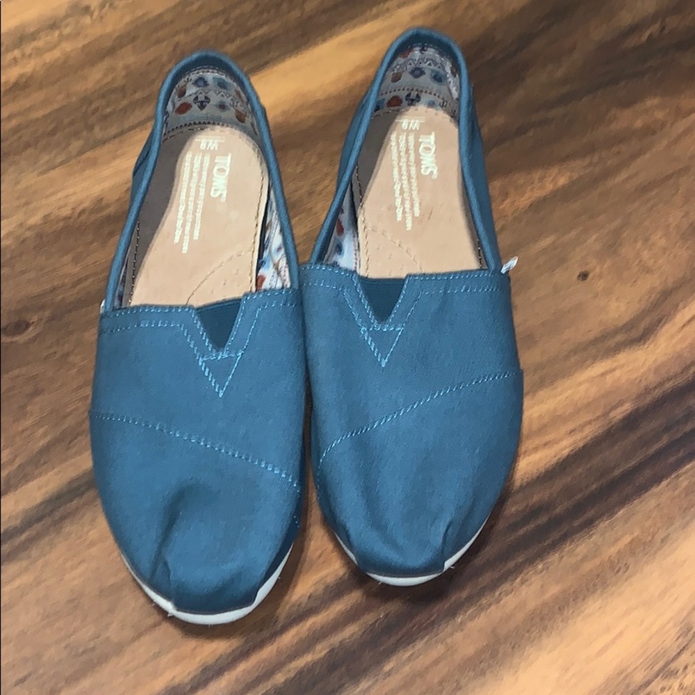 Toms Slip-On Flats